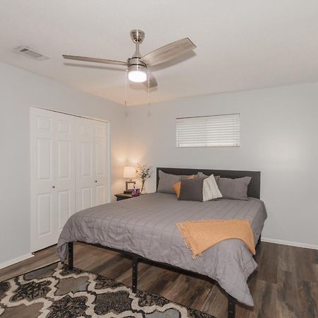 Cheerful 3 Bedroom 2Ba Home In Great Neighborhood! Jacksonville Exterior photo